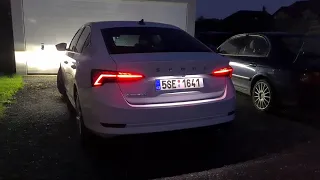 2020 Škoda Octavia: welcome lights (TOP LED rear lights /w LED Matrix)