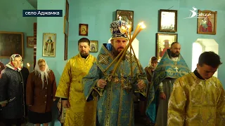 Віряни відновлюють храм в Аджамці, який пограбували після виходу з московського патріархату