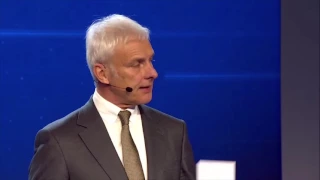 Volkswagen Group Media Night - Presentation of SEDRIC and speech Matthias Müller | AutoMotoTV