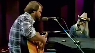 Glen Campbell & Leon Russell - You’ve Lost That Lovin’ Feelin’ (1983)