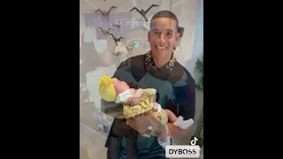 Daddy Yankee con la hija de Natti Natasha