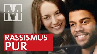 Rassismus pur: Ein Werbeplakat und seine Folgen - MONITOR