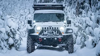 Solo Winter Camping - Desert Snowstorm - Life out of my JEEP