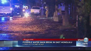 Possible main break causes water to gush out of Hawaii Kai road