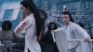 To save people, wieying attracts puppet with body,lanzhan guards wife with a sword