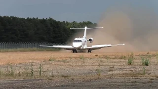 Primer aterrizaje en una pista sin pavimentar para el PC-24