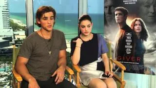 The Giver Stars Brenton Thwaites and Odeya Rush Interview