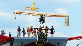 MIT Monkey Ballers build a plane for Red Bull Flugtag 2016