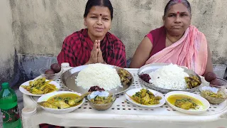 EATING BENGALI LUNCH MENU//RICE BIT BATA,VETKI MACHER TEL ,CHUNO MACH,AMUDE MACH AND FESHA MACH।।