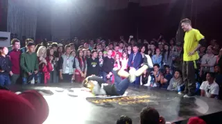 BC One Kyrgyzstan Cypher 2015 Final Round D-Out vs Diamond