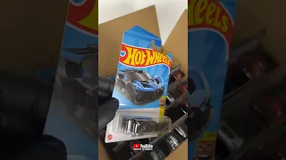 NEW 2023 Hot Wheels - N case!