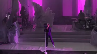 Robyn “Dancing On My Own” (live - 3/5/19)