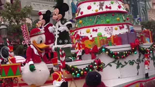 Disney's Christmas Parade at Disneyland Paris Mainstreet December 2017 Weihnachtsparade