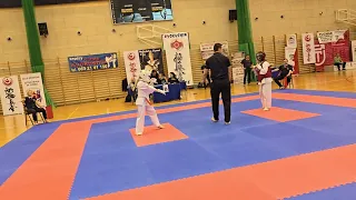 Joanna Obórka kumite dziewcząt 11-12lat -45kg  Finał Puchar Wielkopolski Turek 20.04.2024