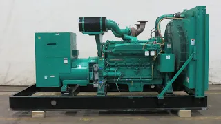 Cummins DFGB 600 kW diesel generator.  Cummins VTA28-G5 eng, 481 Hrs, Yr 1992 - CSGD # 4487