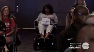 stan twitter - Abby rolling out in a wheelchair (Dance Moms)