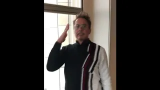 ROBERT DOWNEY JR DANCE (INSTAGRAM)