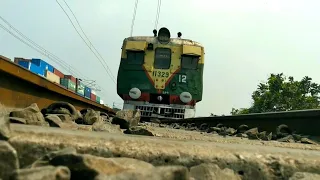 Camera View Under Running Local Train || Sealdah Budge Budge Local.