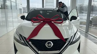 Nissan Qashqai 2022. 🚗 Первое знакомство с автомобилем - учусь нажимать кнопки. Обзор интерьера