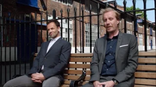 Elementary 2x01 - Mycroft blows up Sherlock's stuff