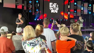 3 - Epcot - Eat to the Beat Presents 98 Degrees