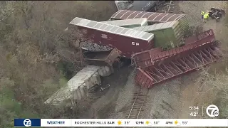 Cleanup continues after train derailment in Romulus