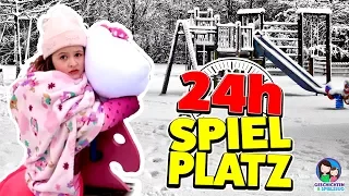 24h GANZ ALLEINE AUF DEM SPIELPLATZ CHALLENGE 😱  Hält Ava die Kälte aus? Geschichten und Spielzeug