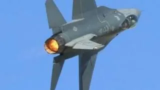 The Last F-16 Viper West Demo & Heritage Flight