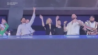 Travis Kelce, Gigi Hadid, Bradley Cooper sing along at Taylor Swift concert