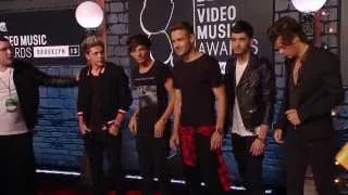 One Direction - Red Carpet MTV VMA 2013