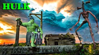 Siren Head vs Hulk