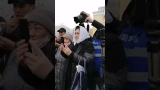 В Алматы на площади идет митинг,  прощание с Жанбулатом  Агадил