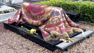La tomba del Ballerino Rudol’f Nureev sembra coperta da un Tappeto ma è un bellissimo Mosaico