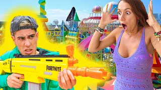 ¡LA MEJOR BATALLA DE NERF EN UN PARQUE DE DIVERSIONES! 😱🔥