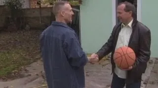 Unlikely friendship forms between American and Serbian soldiers after 1999 war