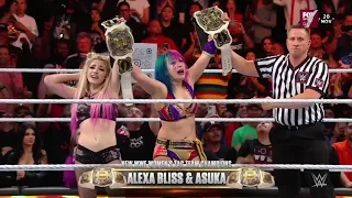 Alexa Bliss & Asuka ganan los Campeonatos Femeninos en Parejas de WWE - WWE Raw 31/10/2022 (Español)