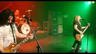 Massive "Blood money blues" Live Bully On Rocks 2018