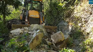 Extremely Narrow Mountain Road Leveling with JCB Backhoe Loader