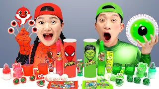 ASMR MUKBANG Color food challenge for Superheroes 레드 그린 푸드 챌린지 Red vs Green dessert COMY VLOG