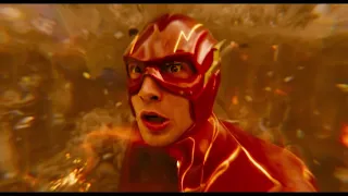 The Flash 2 "Флеш спасает новорожденных детей"