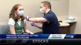 Iowa teen celebrates birthday with COVID-19 vaccine