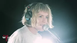 Gwenno - "Chwyldro" (Live at WFUV)