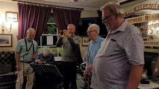 Running Wild  - The Alley Cats Dixieland Jazz Band