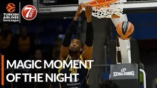 7DAYS Magic Moment of the Night: Stefan Jovic & Devin Booker, Khimki Moscow Region
