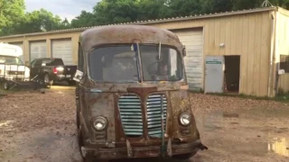 1952 International Harvester Metro - step van - running/driving!