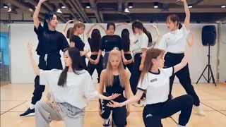 Loona paint the town dance practice 50% slowed mirrored