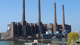 AUTOSTADT  |  VOLKSWAGEN FACTORY IN WOLFSBURG, GERMANY