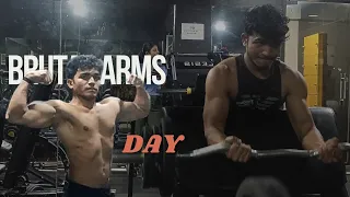 HOW TO ARM WORKOUT | BUILDING UP MY WEAK POINT | bulk day 5