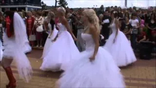Первый Парад Невест в Майкопе. флэшмоб)))