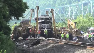 Re railing Norfolk Southern C40-8W #8402 derailed after rear ending train 7/3/14 00002